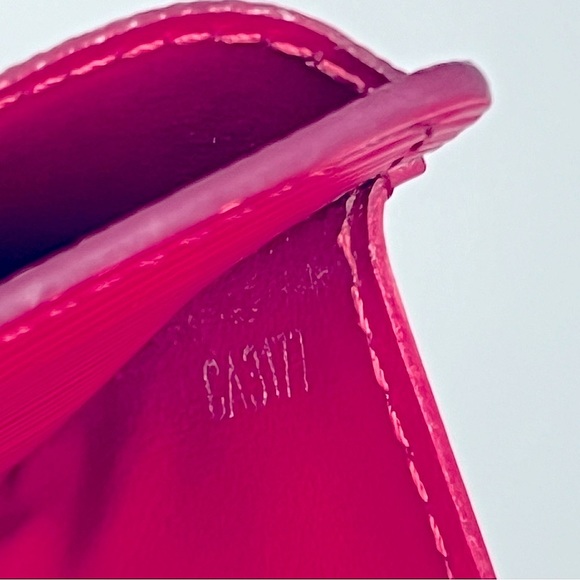 EUC Louis Vuitton Epi Magenta Portefeuille Sarah Leather Snap Zip Wallet COA - Picture 11 of 16